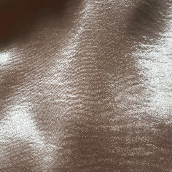 J.O.A cold shoulder shirt - Picture 3 of 3